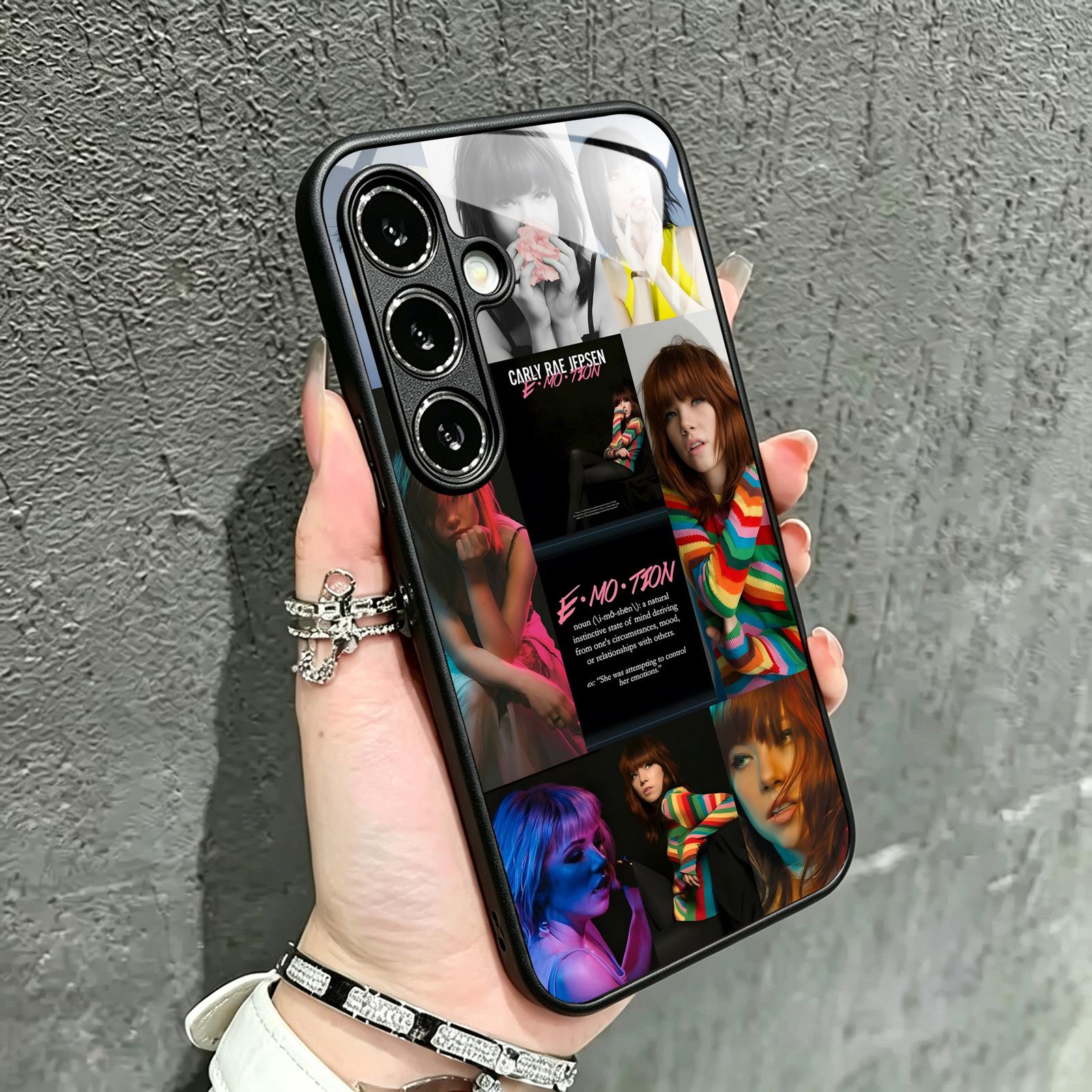 Pc Case Tempered Glass - Casing ponsel dengan gambar penyanyi Carly
